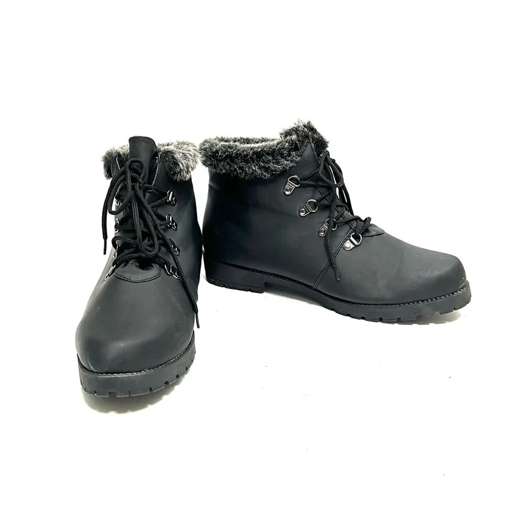 Vintage 1990s black nylon faux fur women’s winter ankle boots